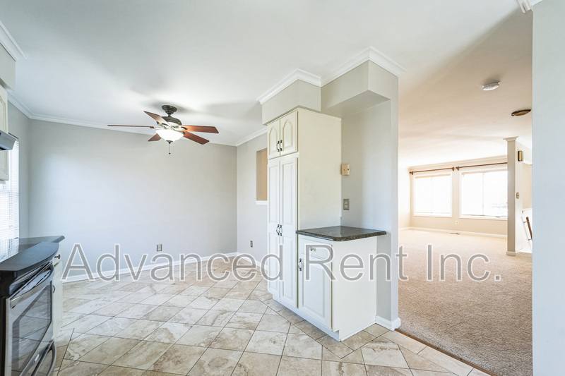Townhouse for rent at 23 Glasshouse Garth, Nottingham, MD 21236
