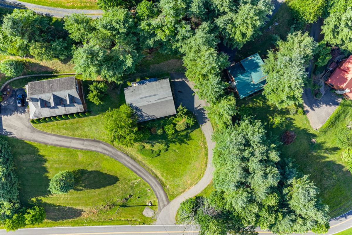 Apartment for rent at 1386 Buck Mountain Rd, West Jefferson, NC 28694