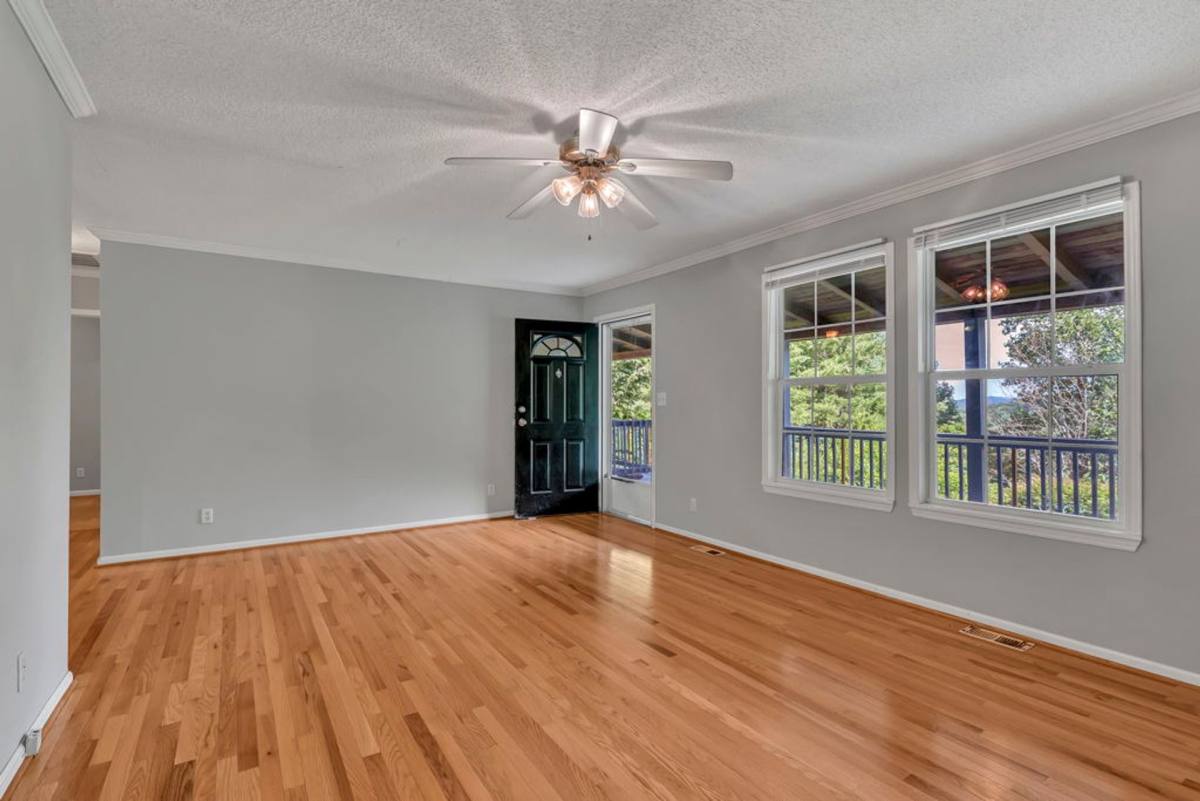 Apartment for rent at 1386 Buck Mountain Rd, West Jefferson, NC 28694