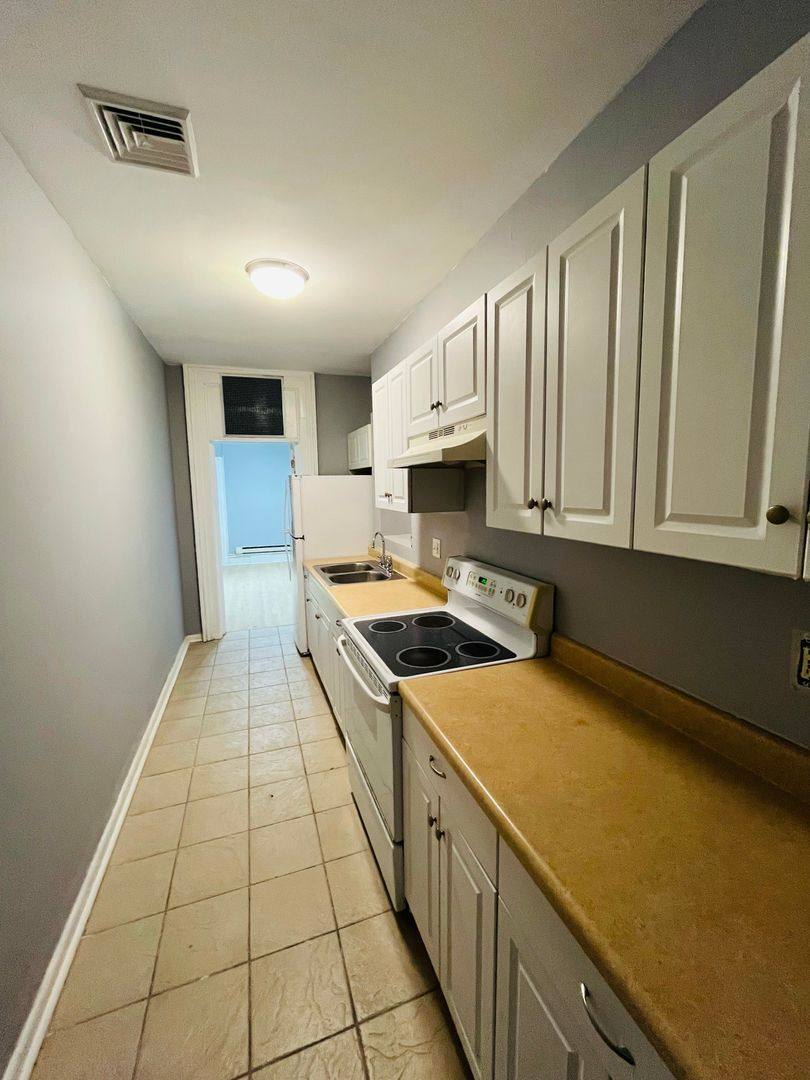 Apartment for rent at 360 Madison Ave, Albany, NY 12210