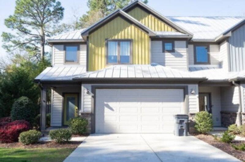 Townhouse for rent at 691 S Ashe St, Southern Pines, NC 28387
