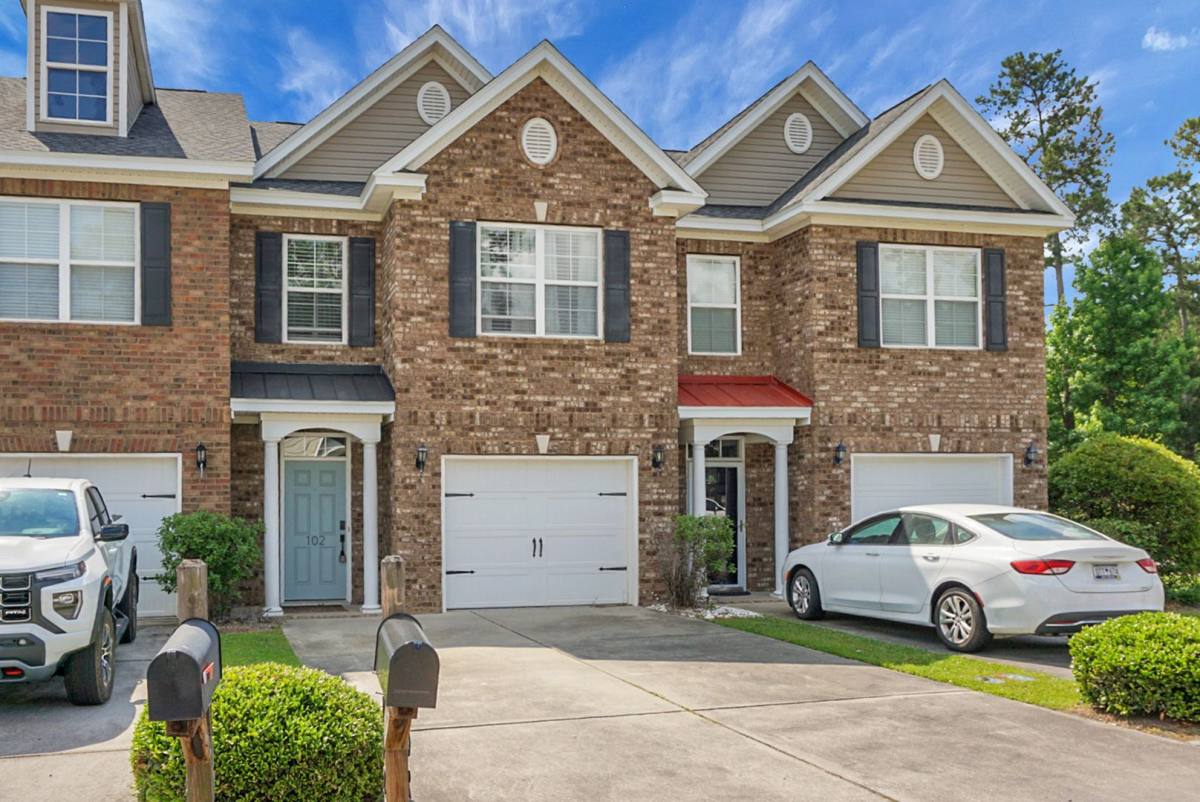 House for rent at 102 Lamplighter Lane, Summerville, SC 29486