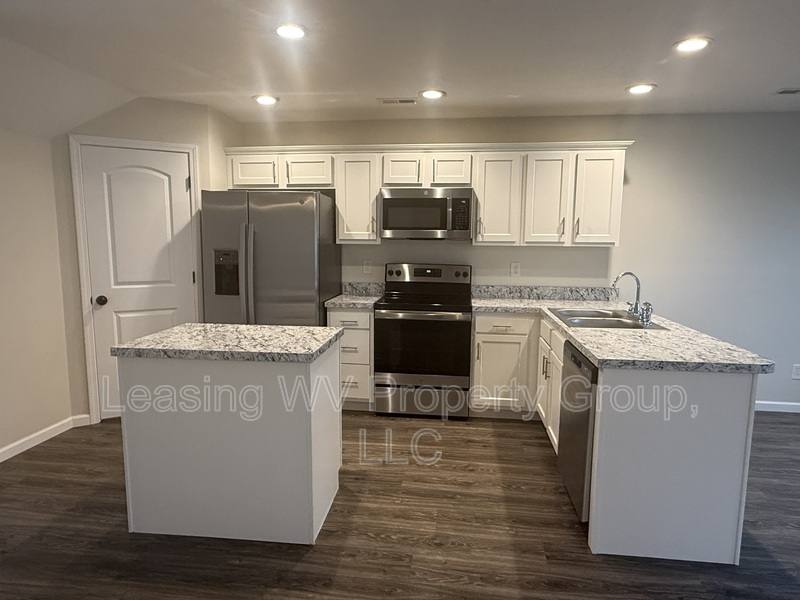 Townhouse for rent at 7 Christian Court, Hurricane, WV 25526