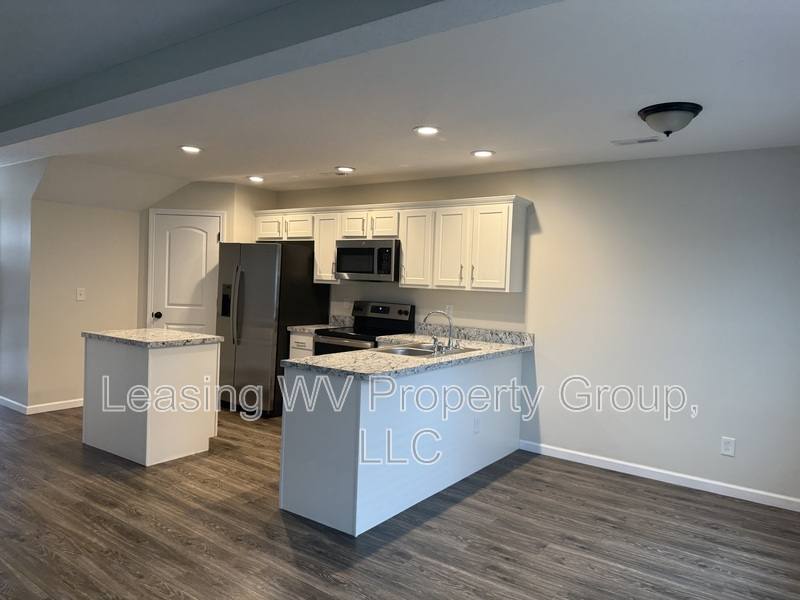Townhouse for rent at 7 Christian Court, Hurricane, WV 25526