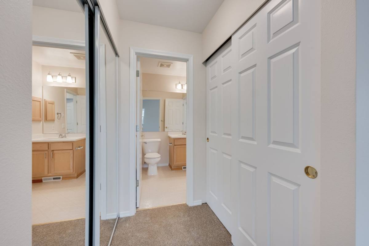 Townhouse for rent at 2201 192nd St SE, Bothell, WA 98012