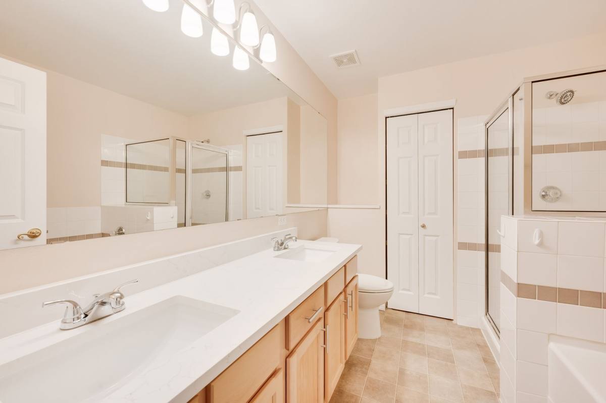 Townhouse for rent at 2201 192nd St SE, Bothell, WA 98012