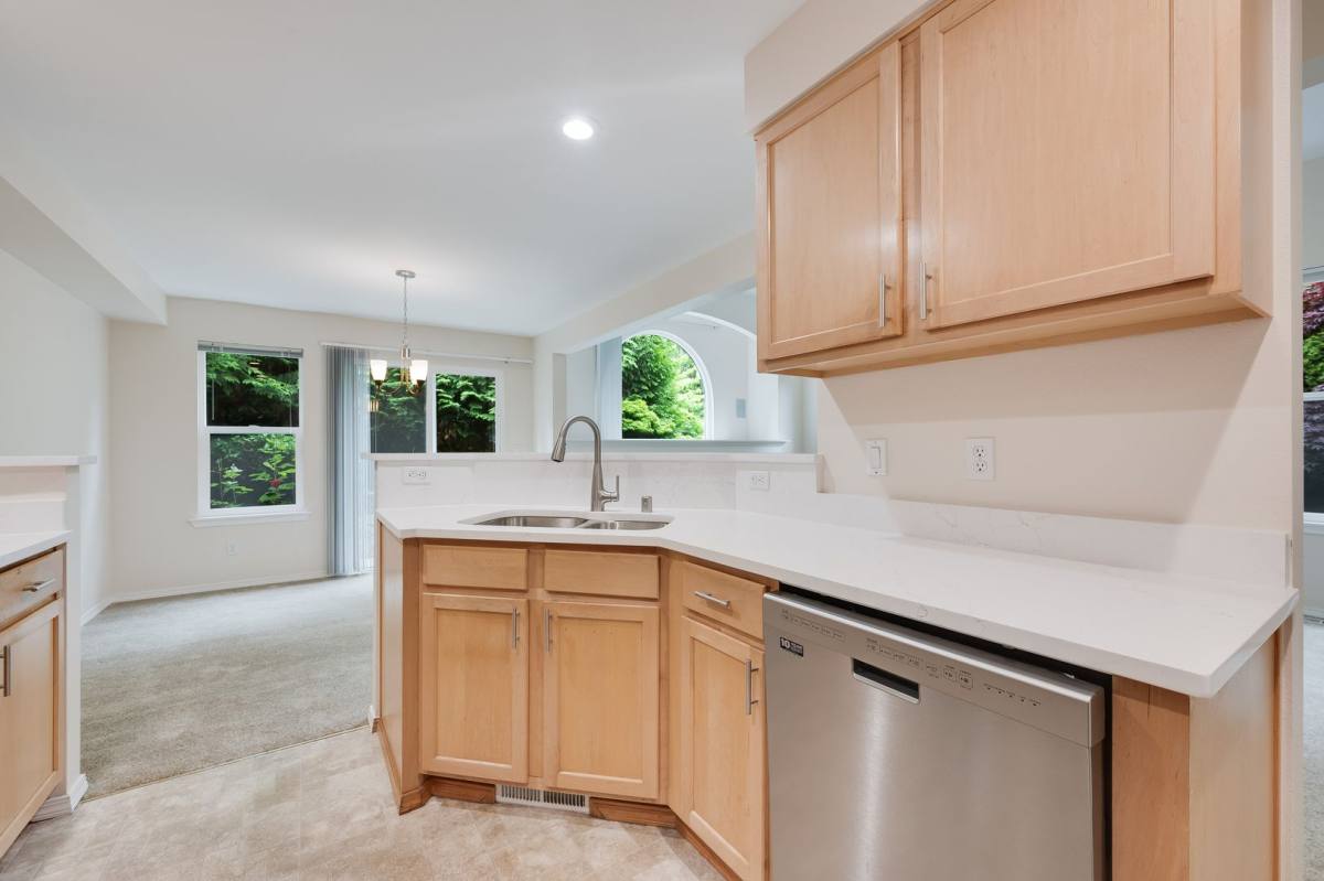 Townhouse for rent at 2201 192nd St SE, Bothell, WA 98012