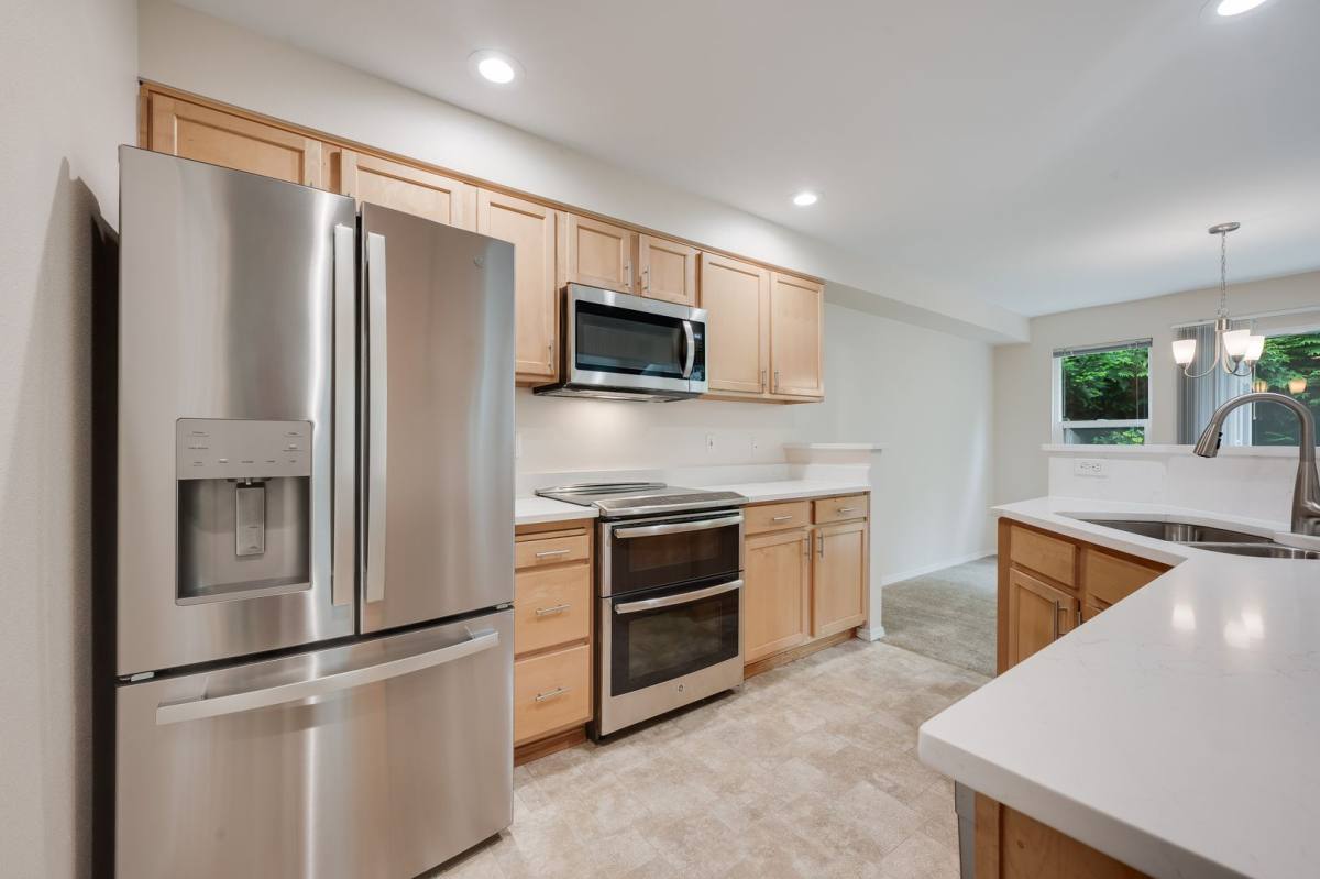 Townhouse for rent at 2201 192nd St SE, Bothell, WA 98012