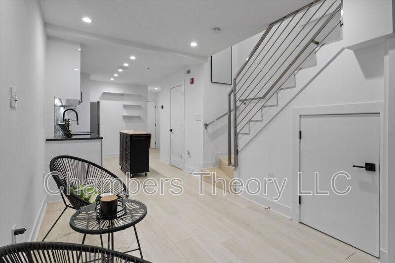 Apartment for rent at 4 R St NW #5, Washington, DC 20001