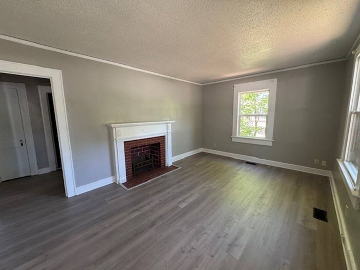 House for rent at 309 Holt Ave, Greensboro, NC 27405