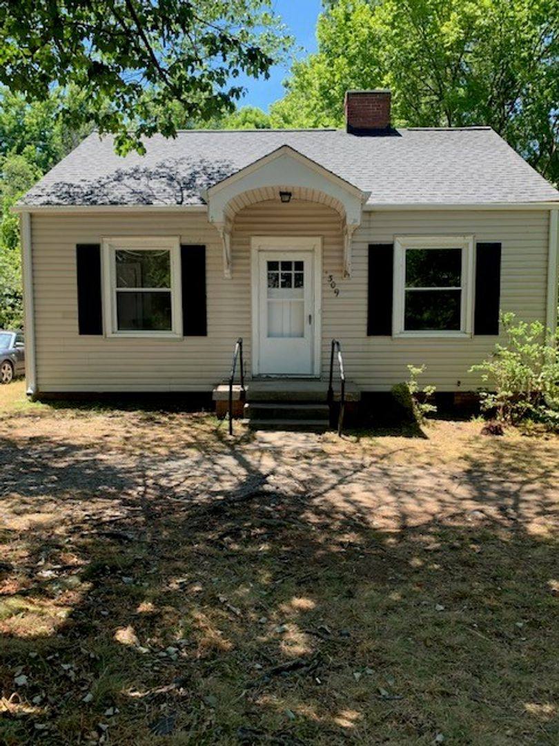 House for rent at 309 Holt Ave, Greensboro, NC 27405