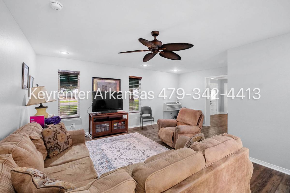 House for rent at 255 W Lawson St #2, Fayetteville, AR 72703