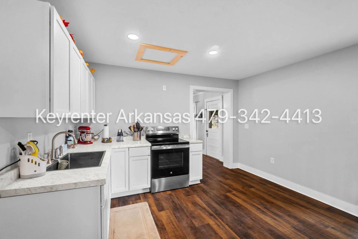 House for rent at 255 W Lawson St #2, Fayetteville, AR 72703