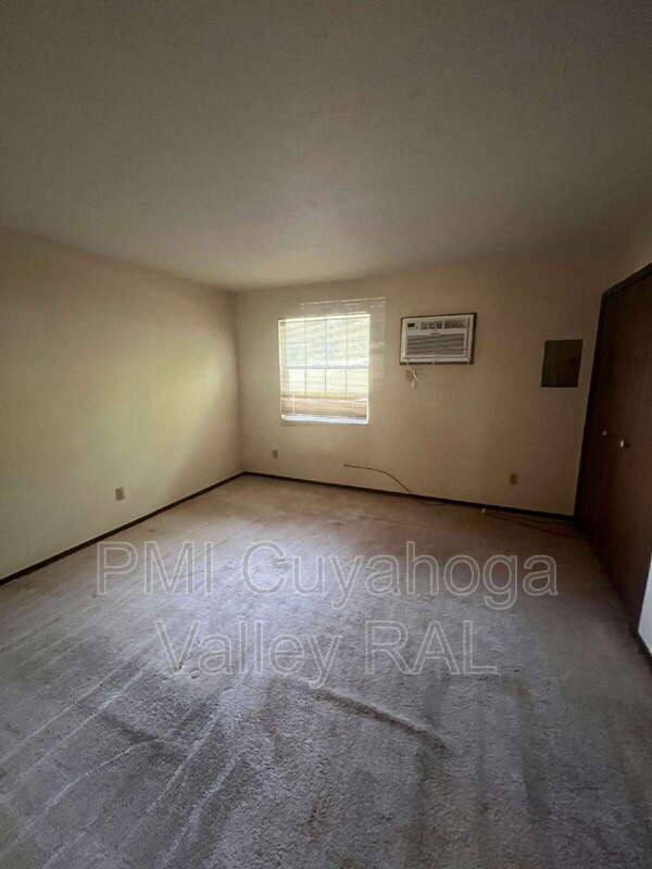 Apartment for rent at 1757 S Arlington St #2, Akron, OH 44306