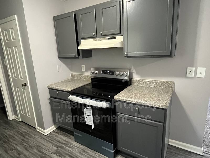 House for rent at 4429 S Cedar Bark Cove, Memphis, TN 38128