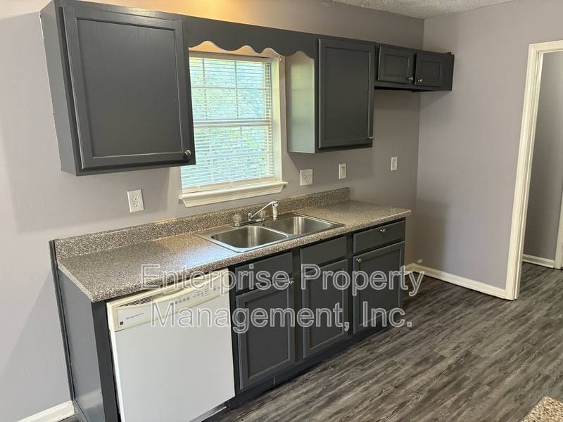 House for rent at 4429 S Cedar Bark Cove, Memphis, TN 38128