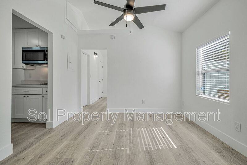 Apartment for rent at 822 Eaton St #B, Santa Cruz, CA 95062