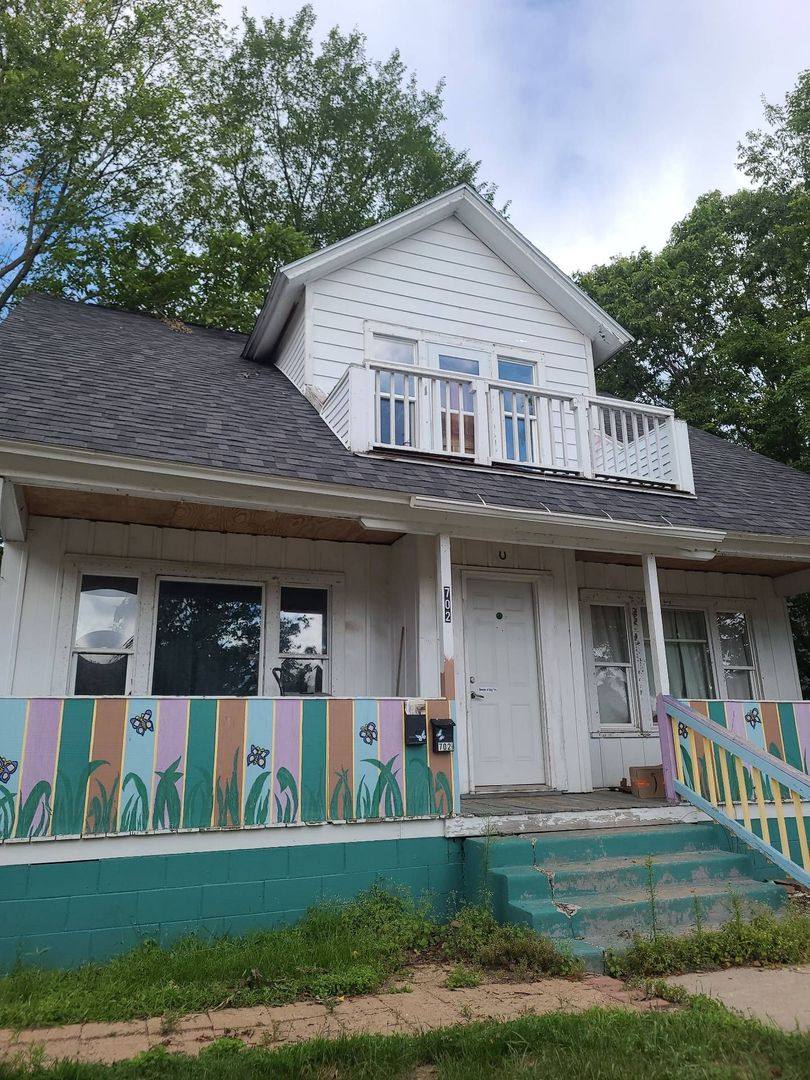 Apartment for rent at 702 S 6th Ave, Wausau, WI 54401