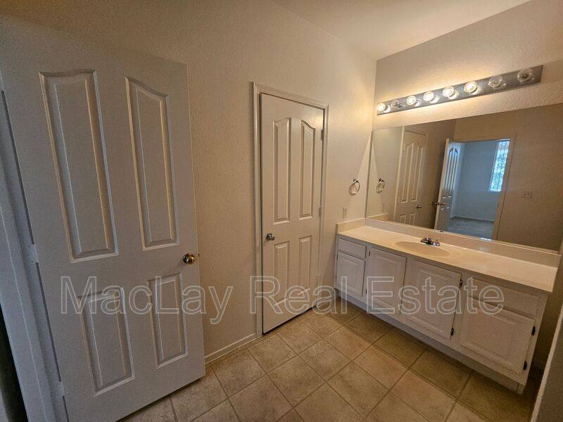 Condo for rent at 16013 S Desert Foothills Parkway #2130, Phoenix, AZ 85048