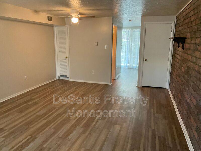 House for rent at 446 Crosby Dr, Canonsburg, PA 15317