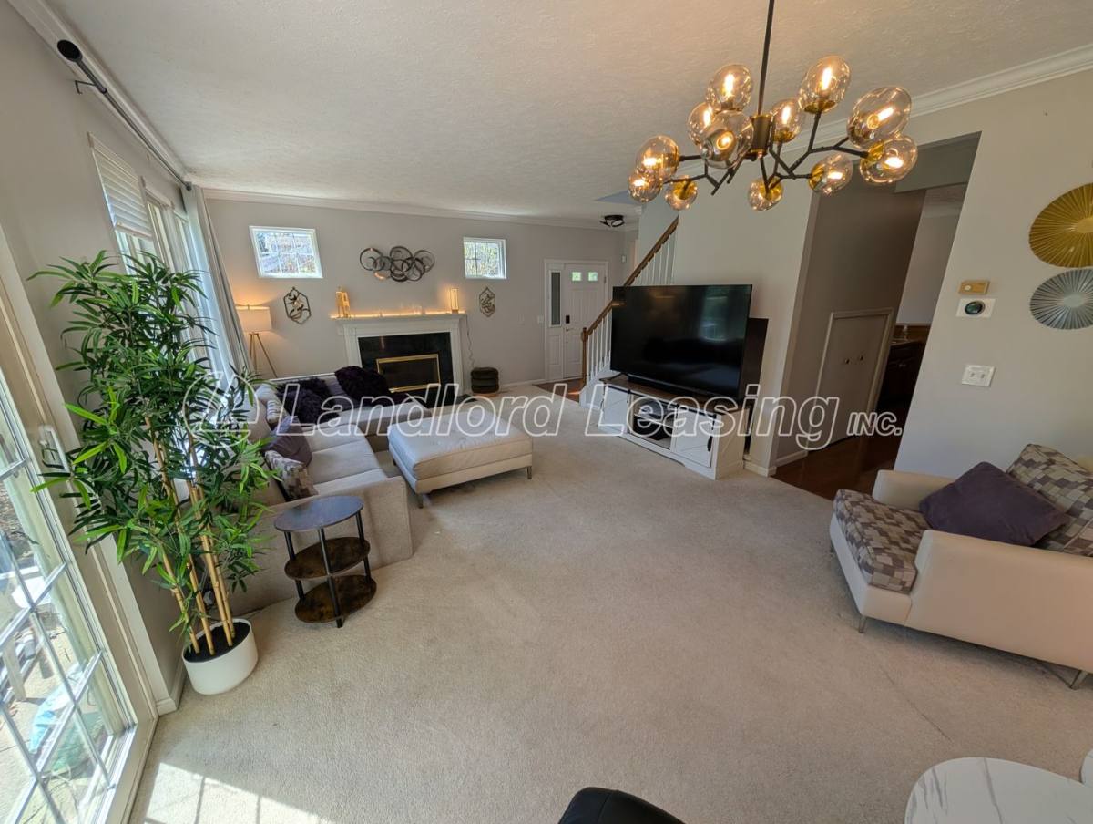 Townhouse for rent at 33317 Fairport Dr, Avon Lake, OH 44012