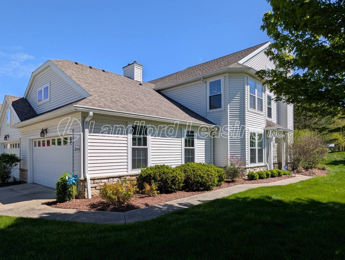 Townhouse for rent at 33317 Fairport Dr, Avon Lake, OH 44012
