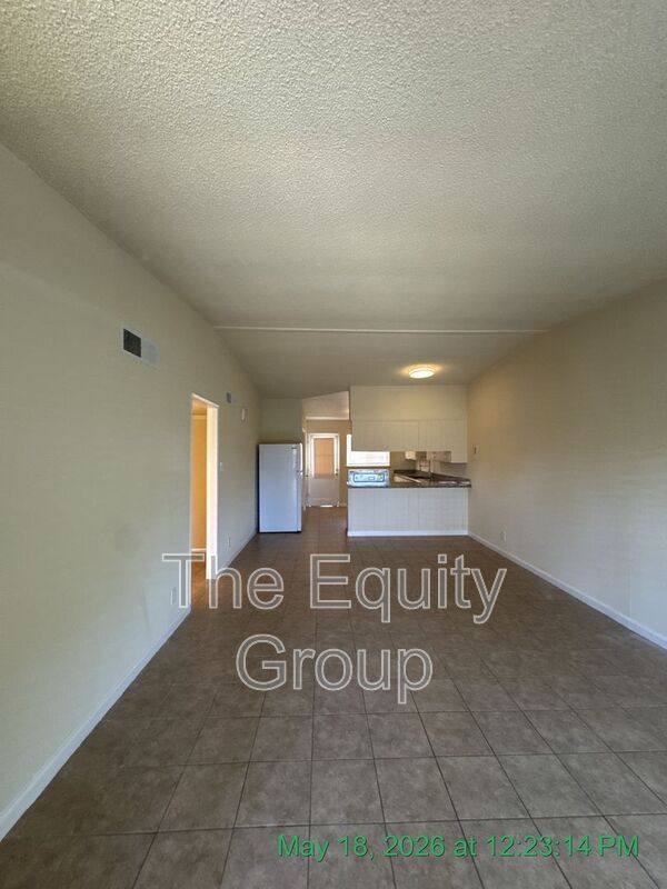 Apartment for rent at 1140 W Tulare Ave #C, Visalia, CA 93277