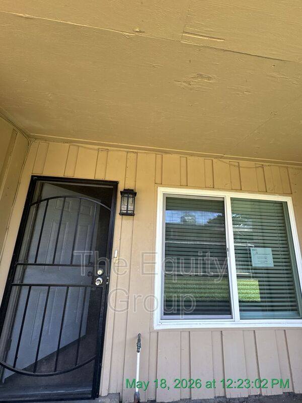 Apartment for rent at 1140 W Tulare Ave #C, Visalia, CA 93277