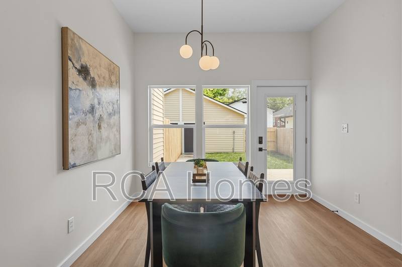 Townhouse for rent at 43 Keystone Ave, Indianapolis, IN 46201