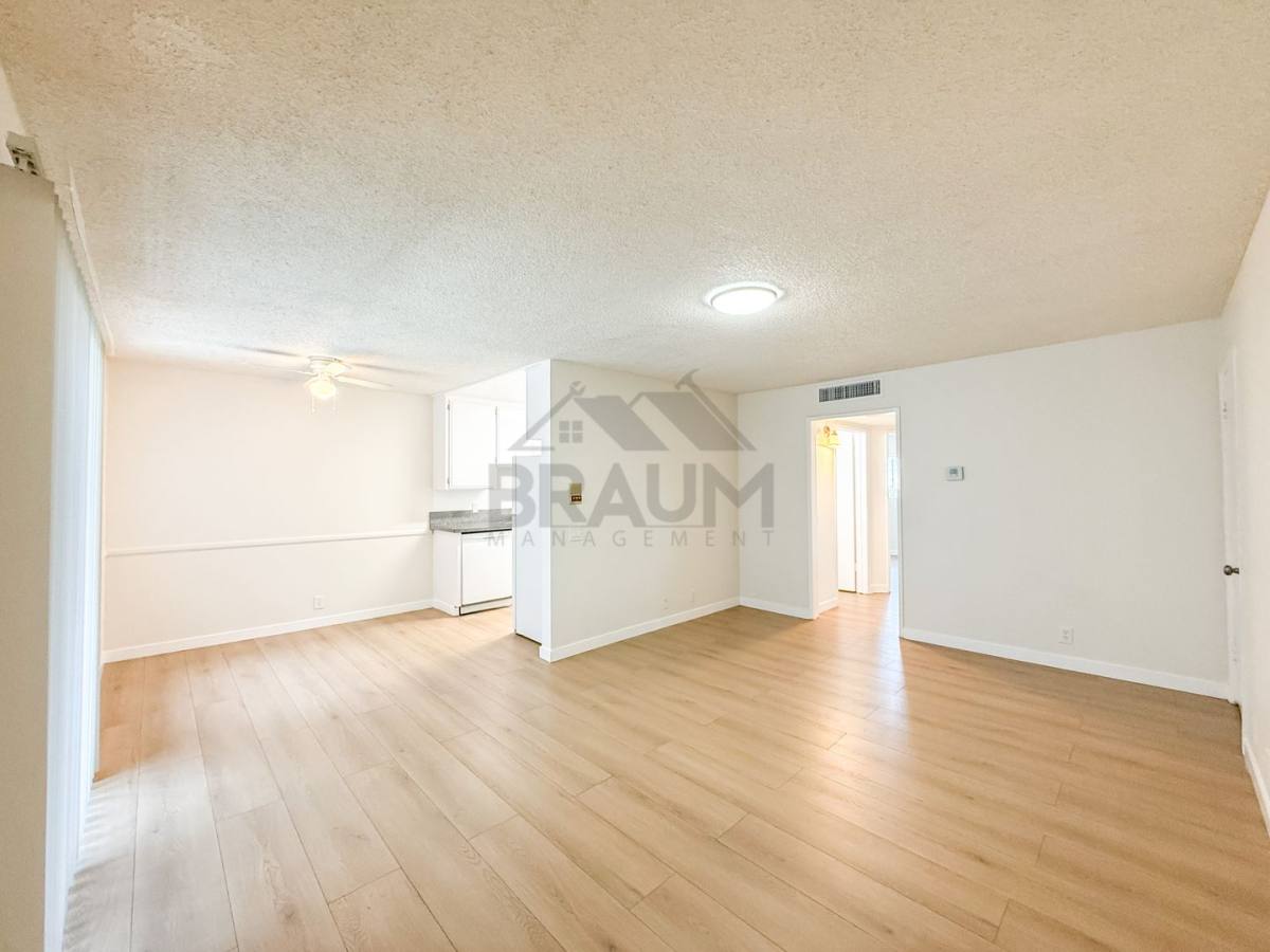 Apartment for rent at 11007 Hartsook St, North Hollywood, CA 91601