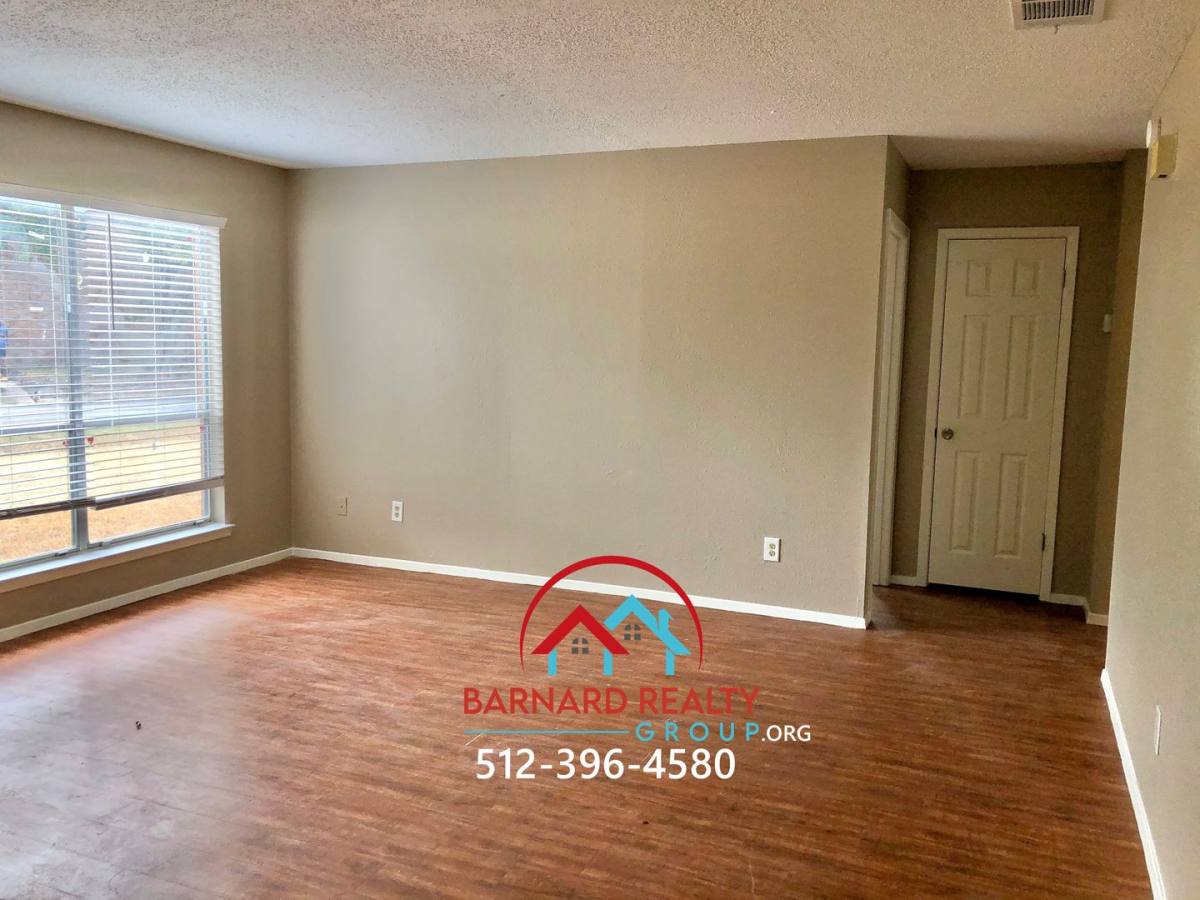 Apartment for rent at 108 Uhland, San Marcos, TX 78666