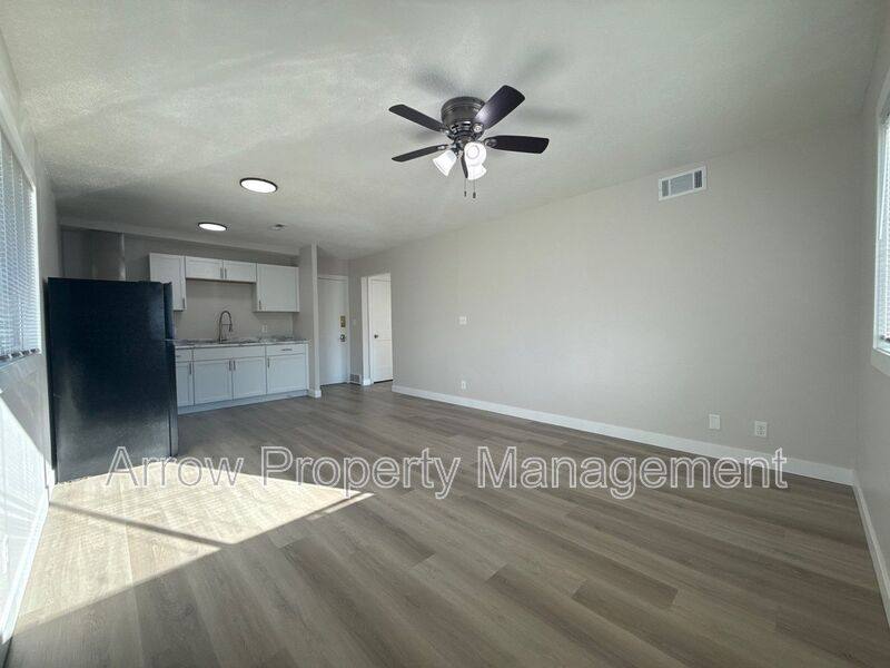 Apartment for rent at 2119 Arbor St #306, Omaha, NE 68108