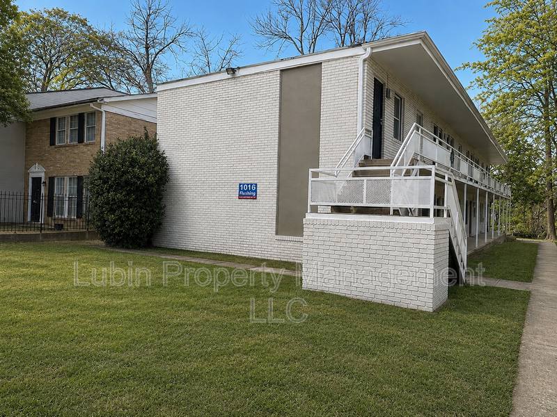 Apartment for rent at 1016 Peabody Ave #1, Memphis, TN 38104