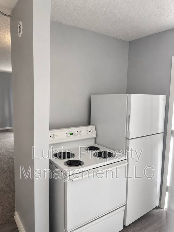 Apartment for rent at 1016 Peabody Ave #1, Memphis, TN 38104