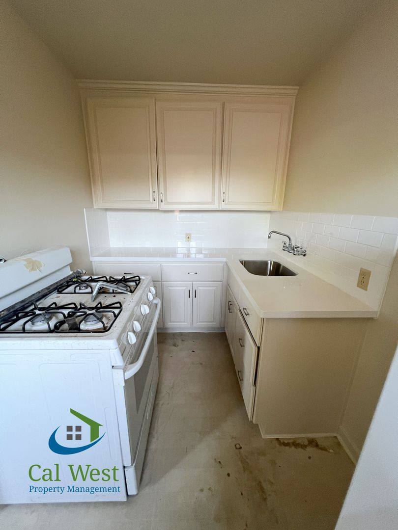 Apartment for rent at 33 E Empire, San Jose, CA 95112