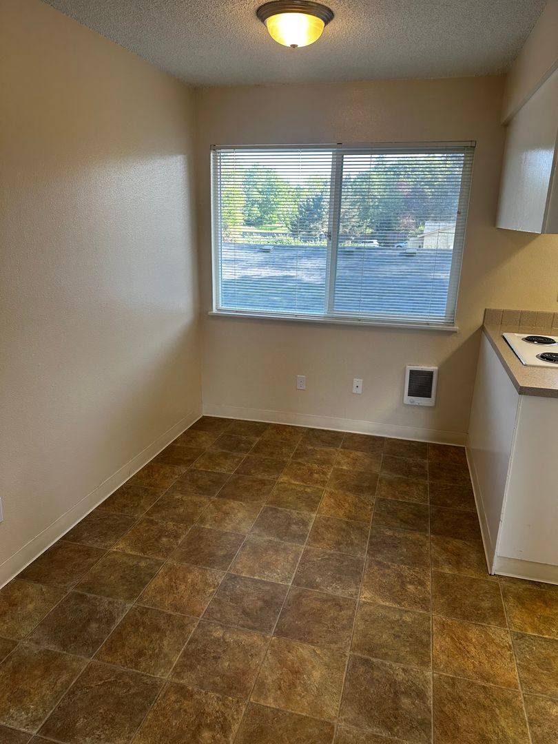 Apartment for rent at 239-281 SE 148th Ave, Portland, OR 97233