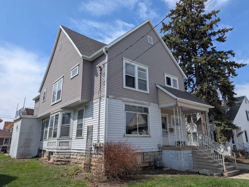 Apartment for rent at 541 Mount Vernon St #541A, Oshkosh, WI 54901