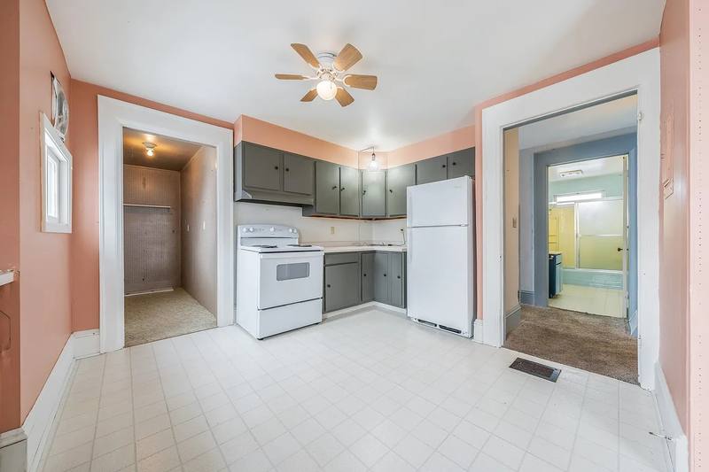 Apartment for rent at 541 Mount Vernon St #541A, Oshkosh, WI 54901