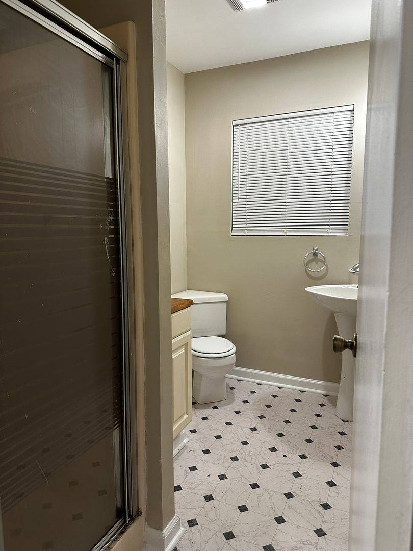 House for rent at 6690 Willow Twig Rd, Riverdale, GA 30274