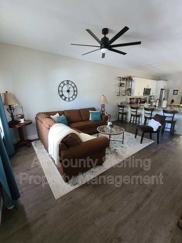 Apartment for rent at 161 SW Yulan St #100, Fort White, FL 32038