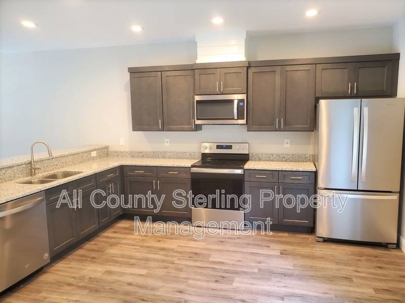 Apartment for rent at 161 SW Yulan St #100, Fort White, FL 32038