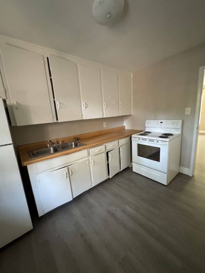Apartment for rent at 714 Pou St, Goldsboro, NC 27530