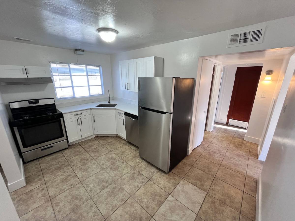 Apartment for rent at 15-35 N Longfellow Ave, Tucson, AZ 85711