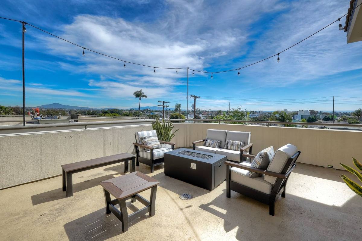 Apartment for rent at 819 D Ave, National City, CA 91950