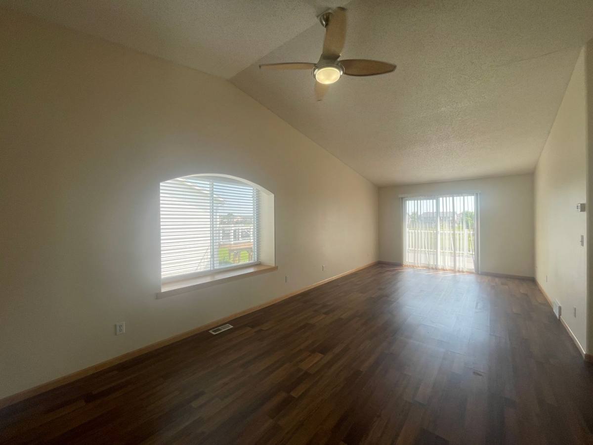 House for rent at 1074 Parkway Dr, West Fargo, ND 58078