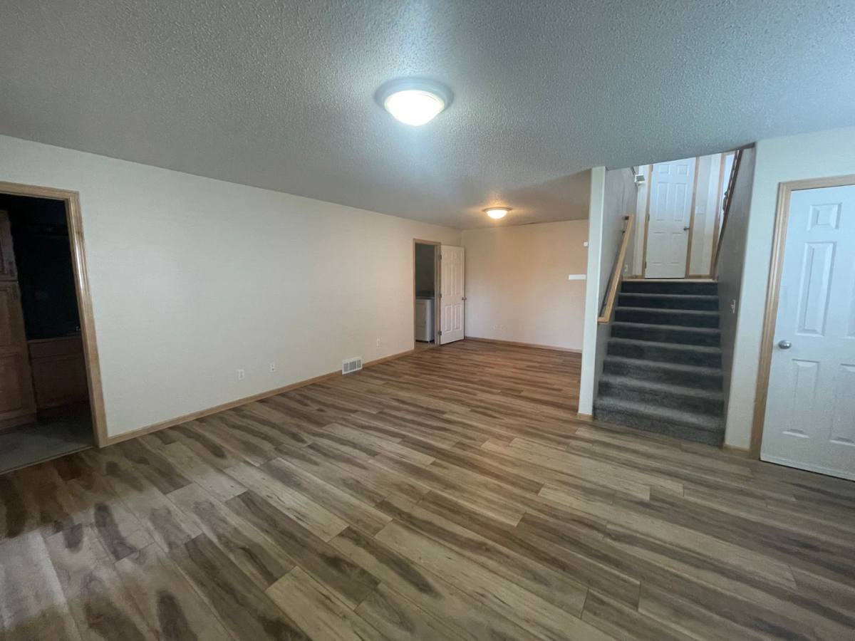 House for rent at 1074 Parkway Dr, West Fargo, ND 58078