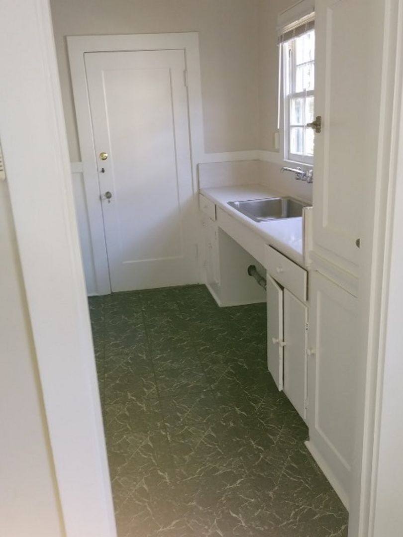 Apartment for rent at 2515 Piedmont Ave, Berkeley, CA 94704