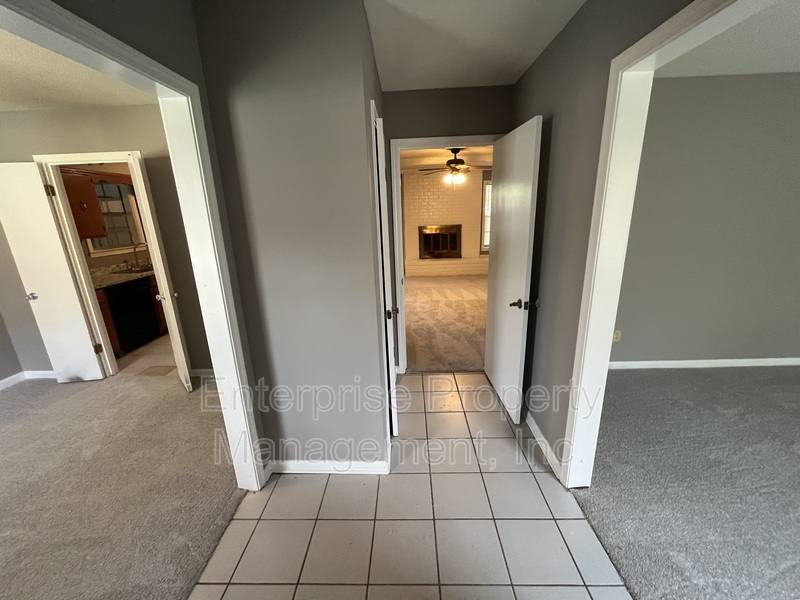 House for rent at 6124 Chinaberry Dr, Memphis, TN 38115