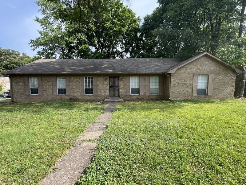 House for rent at 6124 Chinaberry Dr, Memphis, TN 38115