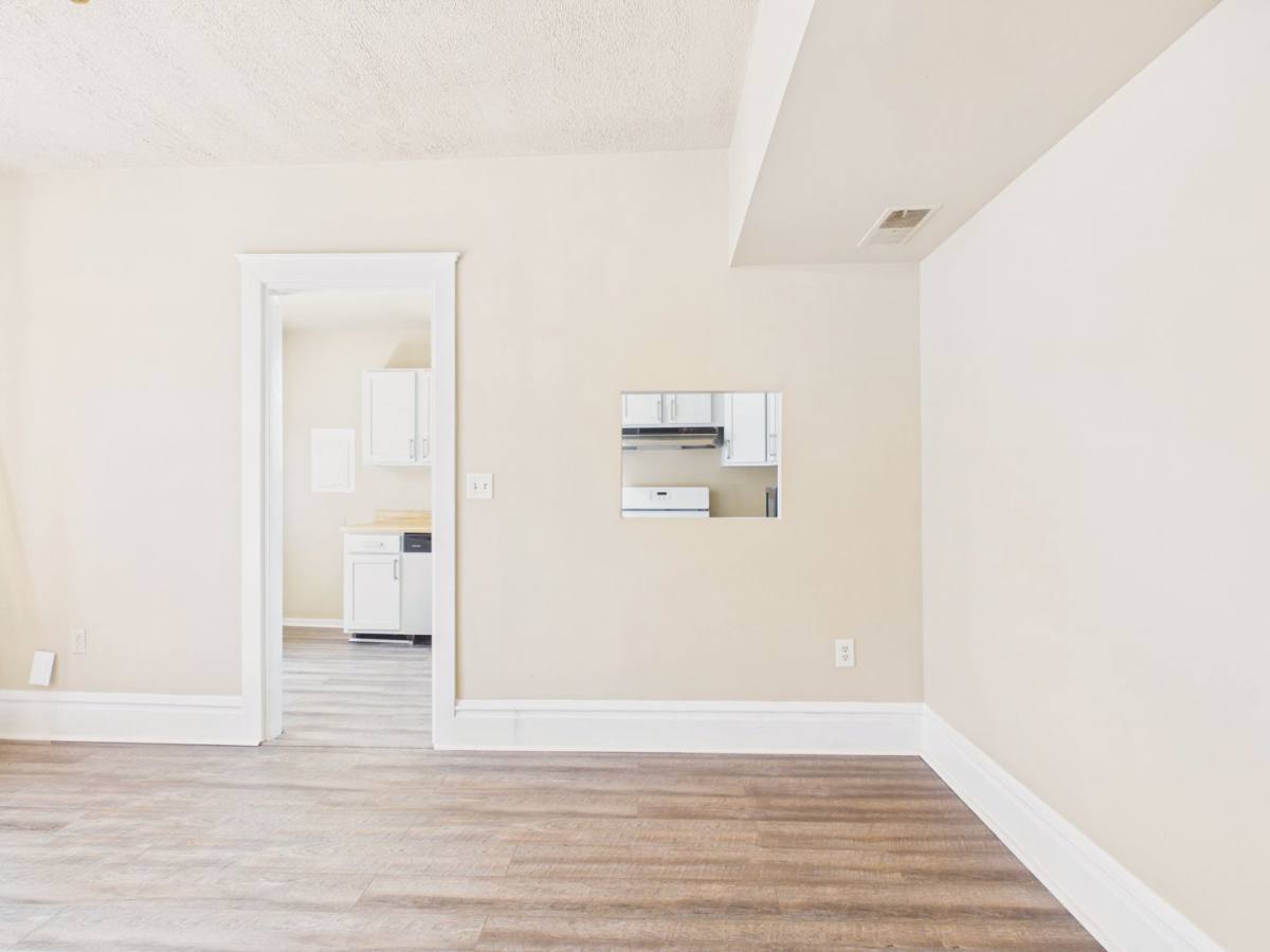 Apartment for rent at 1116-1118 N 3rd St, Harrisburg, PA 17102